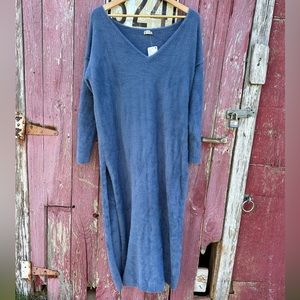 BNWT FREE PEOPLE luxuriously soft maxi lounge sweater dress, blue, size SMALL